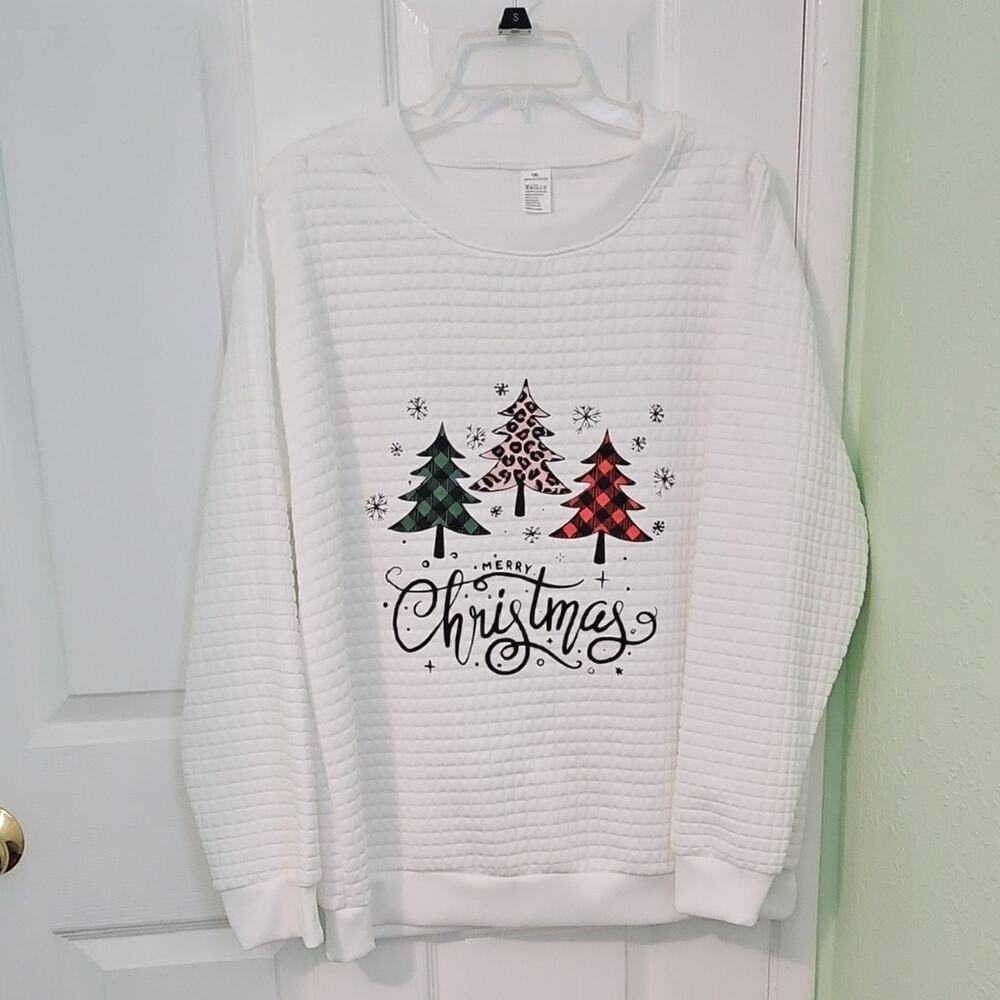 Festive White Christmas Sweater with Tree Design 1XL